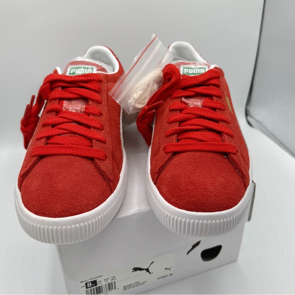 NWT Puma Suede VTG Textured Leather Sneakers , extra laces , high risk red white - Picture 10 of 16